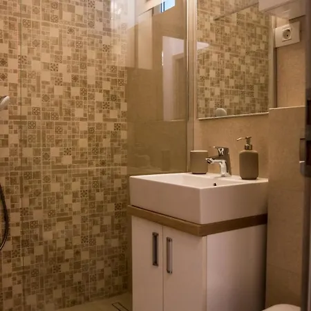 Zeuss Apartment Neptun
